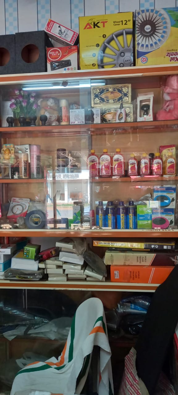 USHAS KEY DUPLICATION CHIP PROGRAMING & BAYLON DECARBONISATION